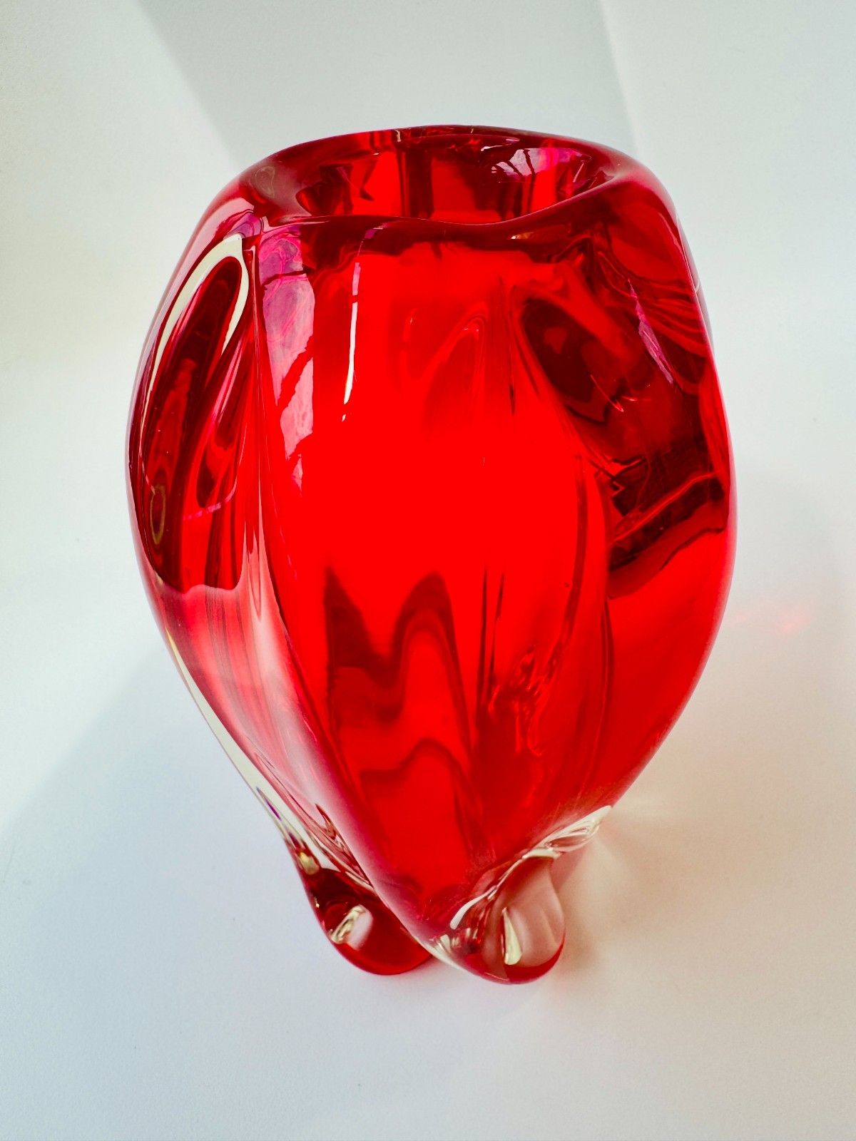 Fabulous Vintage Bright Red Glass Spiral Twist Sommerso Vase 1962 Signed photo furniture