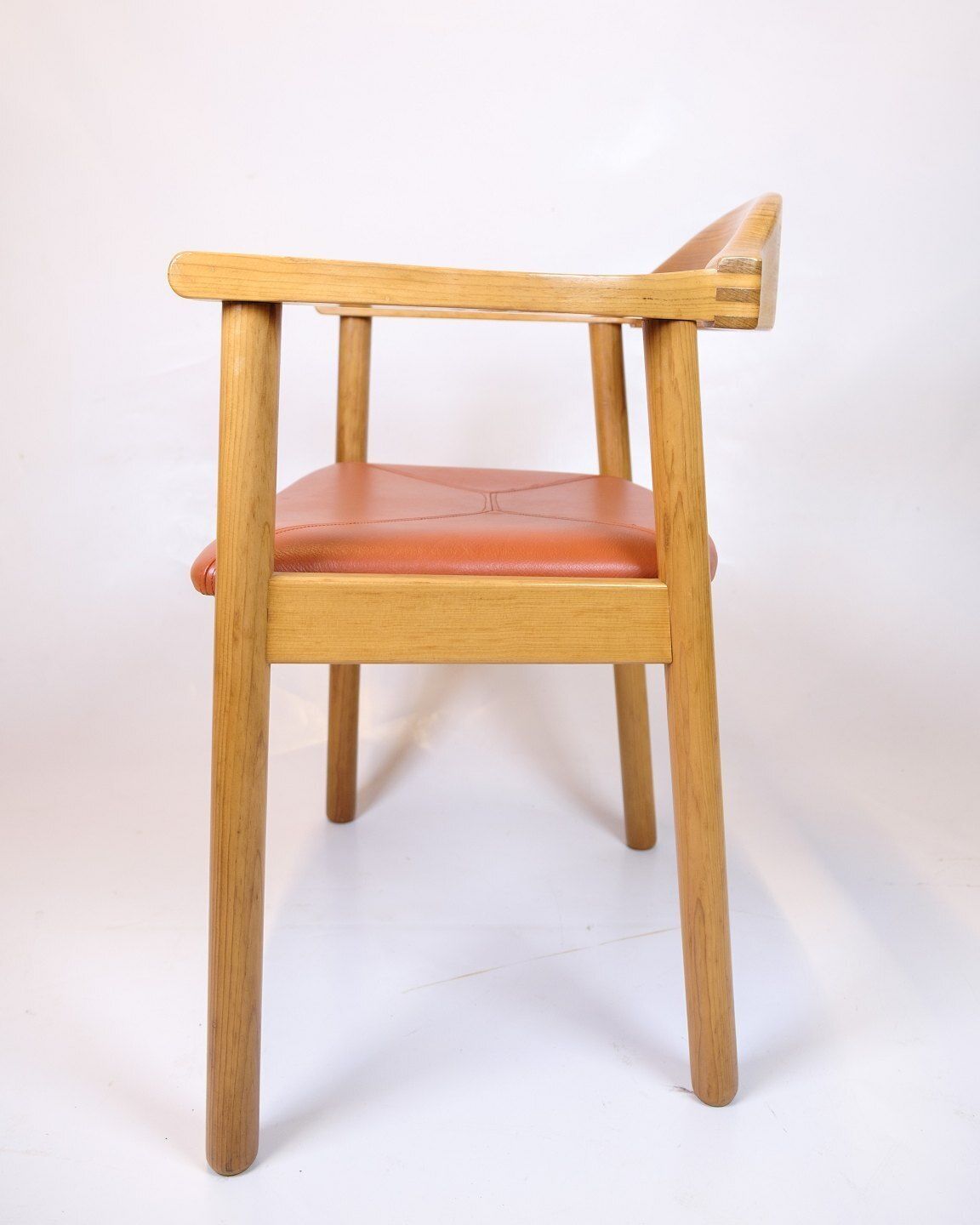 Armchair   Model Form 75   Cognac Leather Seat   Tappede Collections   Andreas Hansen   1980s photo Furniture