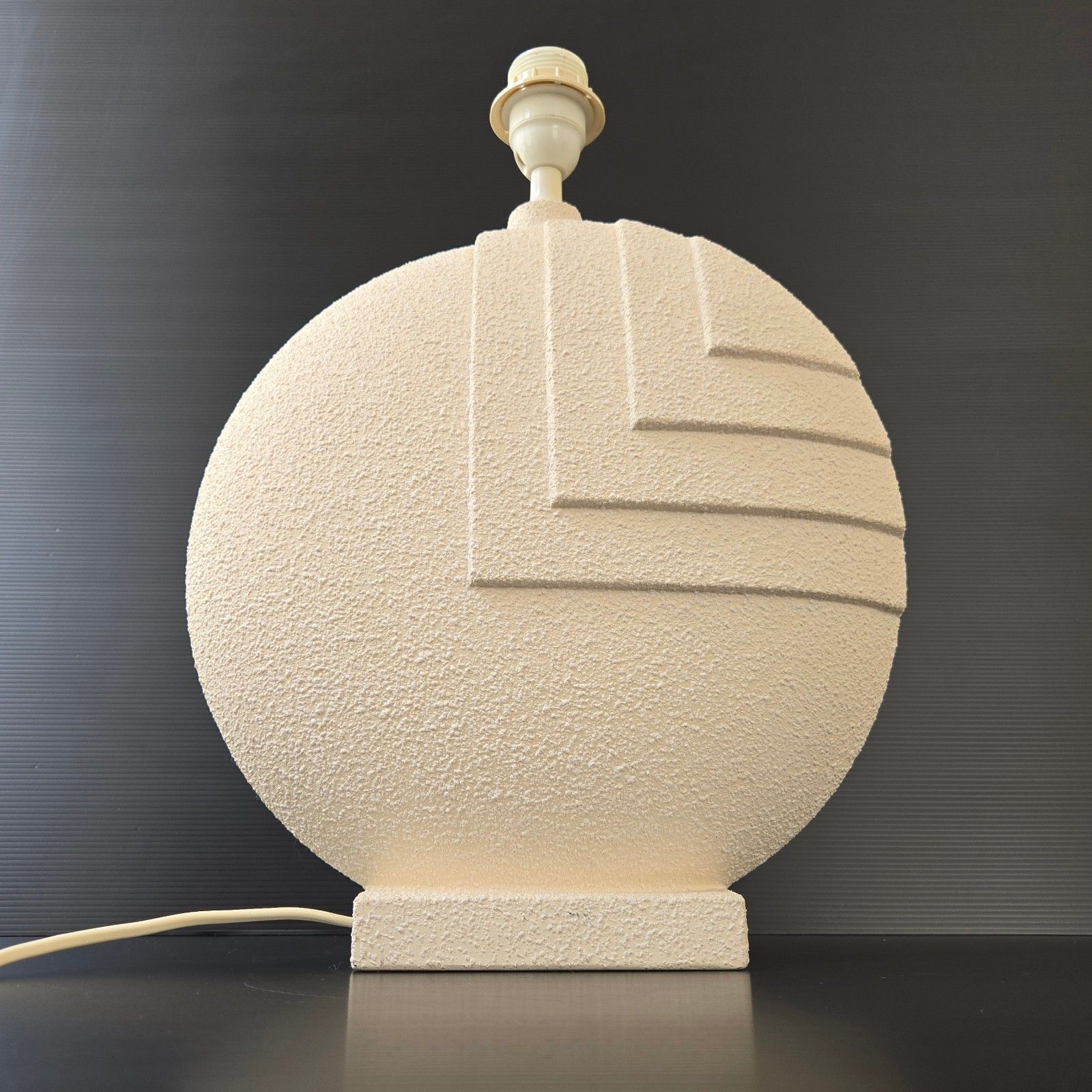 Gorgeous Vintage 1970s Art Deco Style Ceramic Lamp 70s 1970s Retro photo for sale