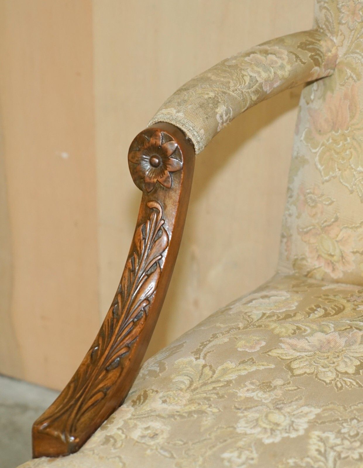 Antique Circa 1880 Irish George III Style Heavily Carved Gainsborough Armchair photo vinterior