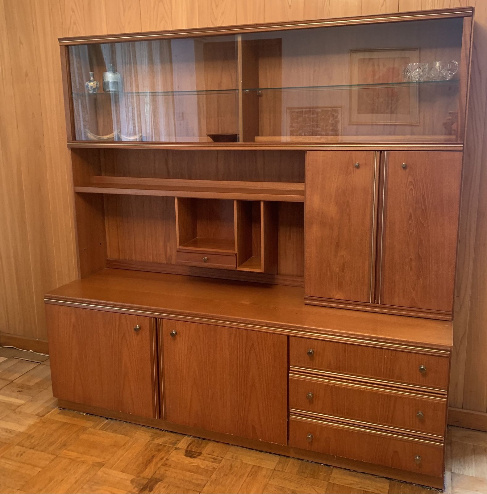 Beithcraft Illuminated Display Cabinet photo for sale