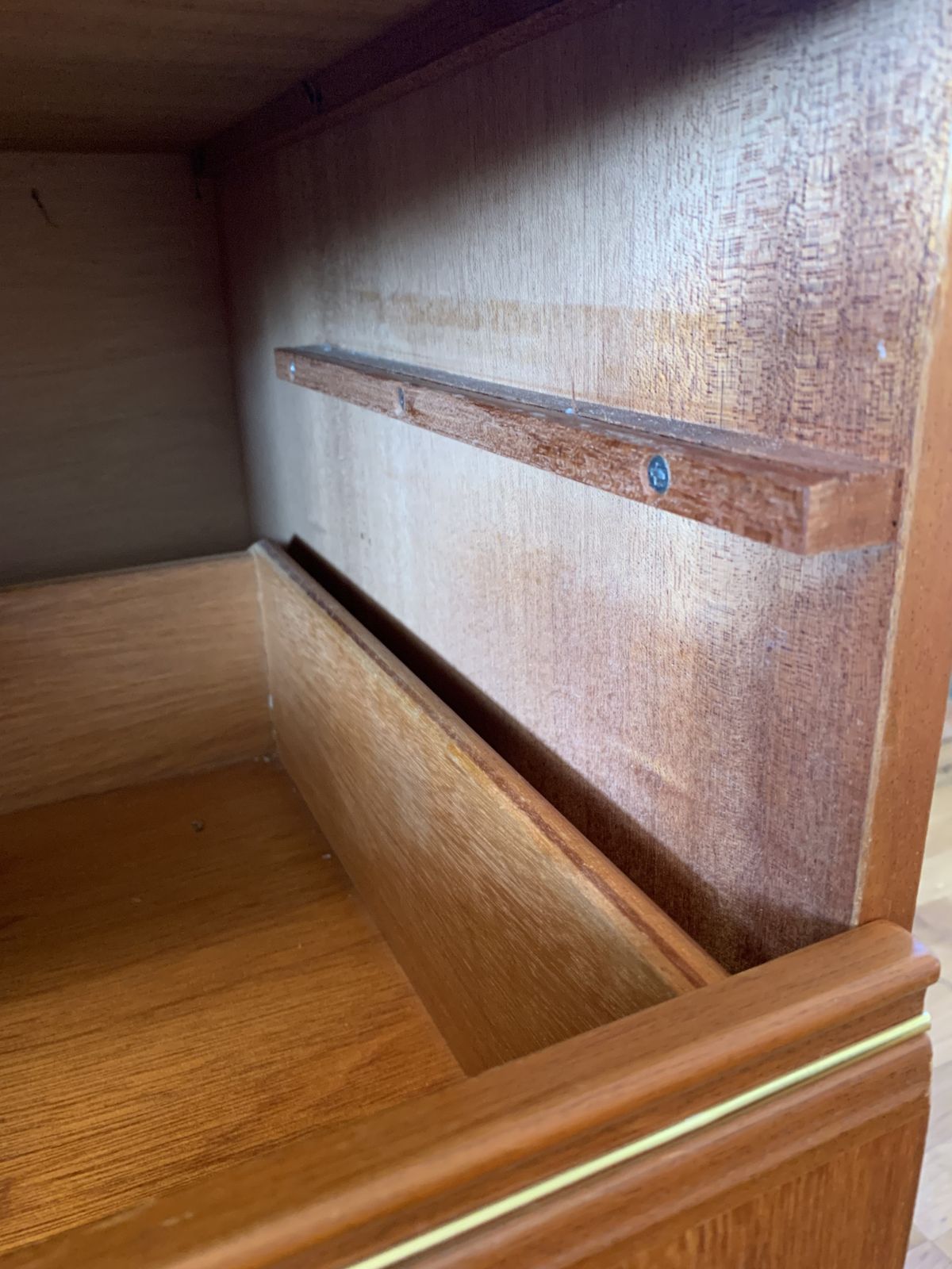 Furniture Beithcraft Illuminated Display Cabinet photo