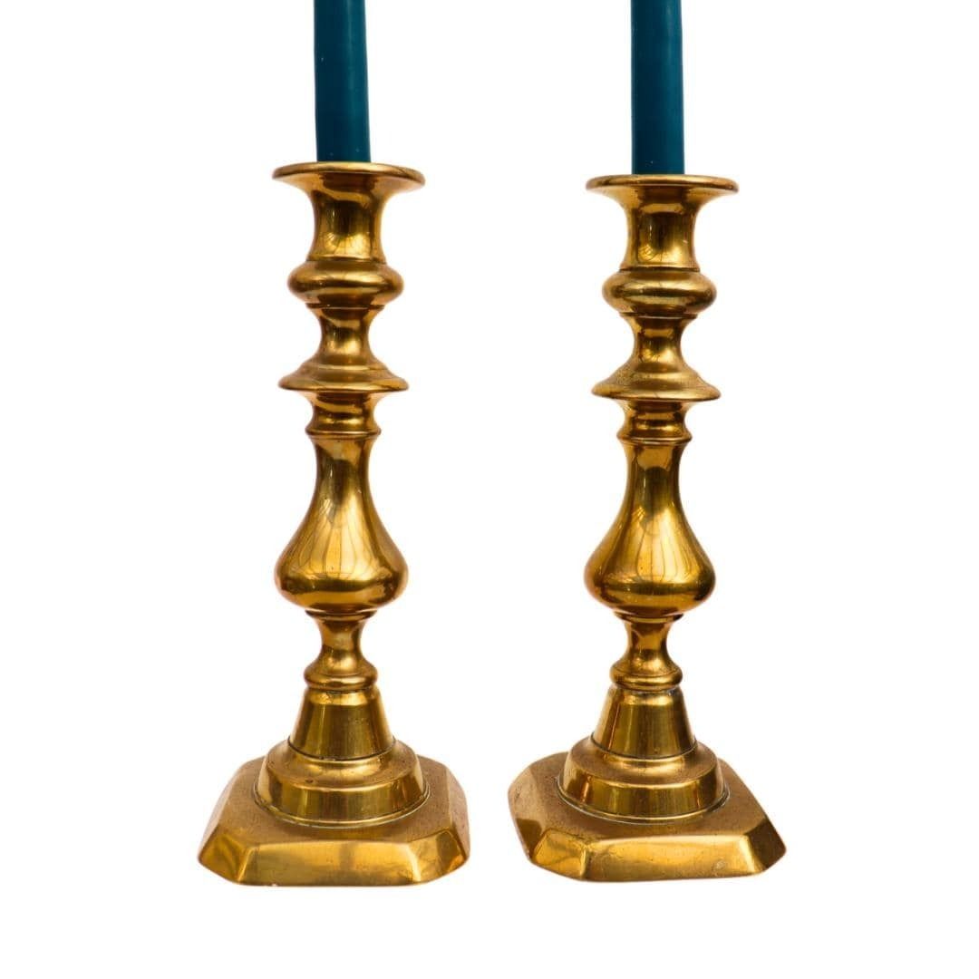 Large And Chunky Pair Of Victorian Brass Candlesticks Holders Pair H 10.7'' photo vintage