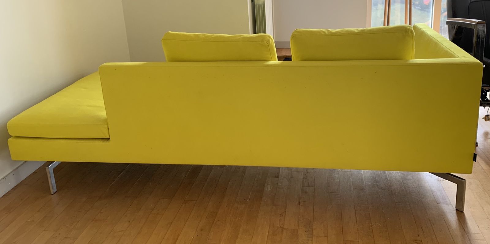 Ligne Roset Bright Yellow Swade Chaise Lounge Sofa Modern Minimalist Designer photo for sale
