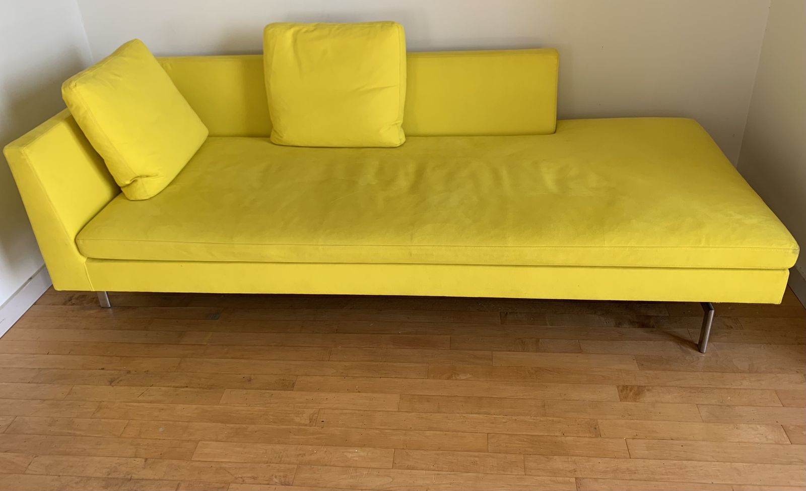 Ligne Roset Bright Yellow Swade Chaise Lounge Sofa Modern Minimalist Designer photo Furniture