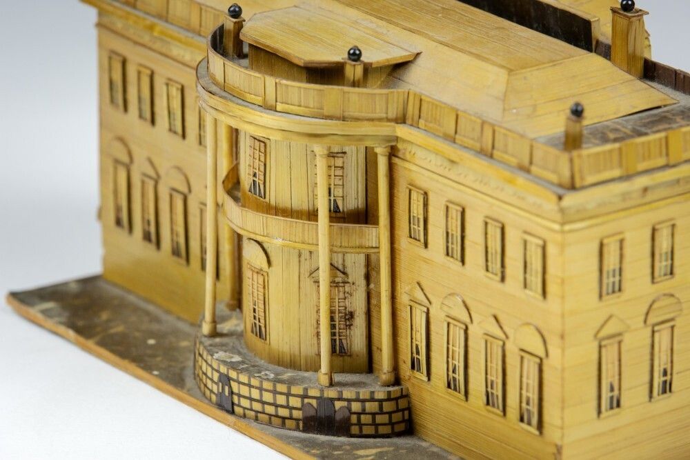 Fine Late 19th Century Strawwork Model Of Clarendon House, Piccadily, London photo Home Decor