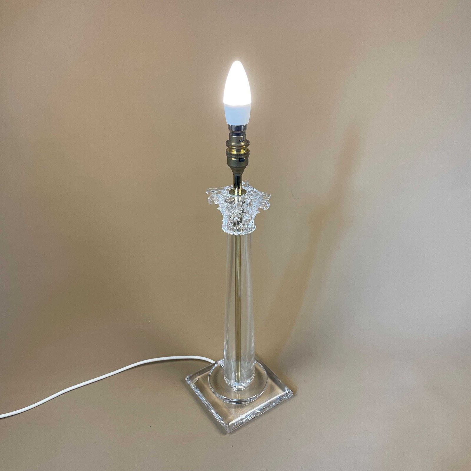 photo furniture Vintage Metal Gold Brass & Clear Glass Lamp Column Light Bedside Table Square Antique Large Interior Design Carina Buffet Lamp Chandelier