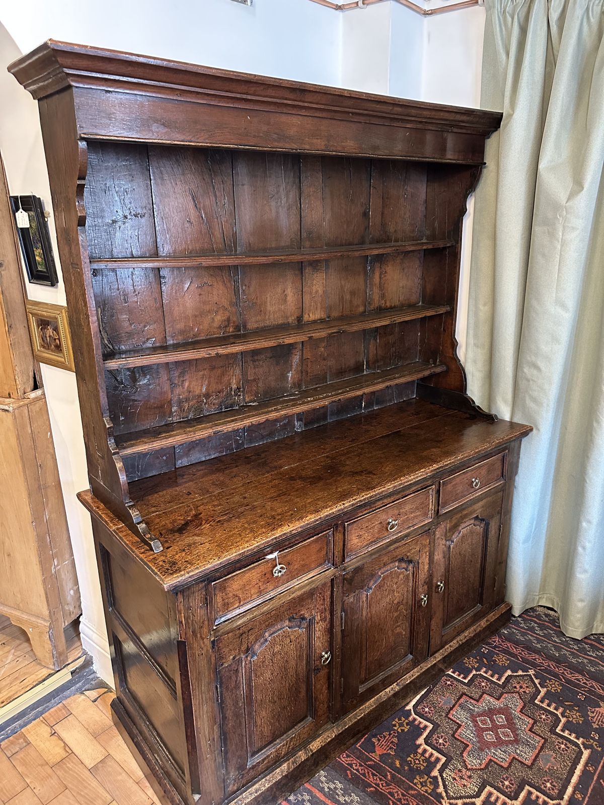 Georgian Solid Oak Dresser 18th Century In Great Condition photo Furniture