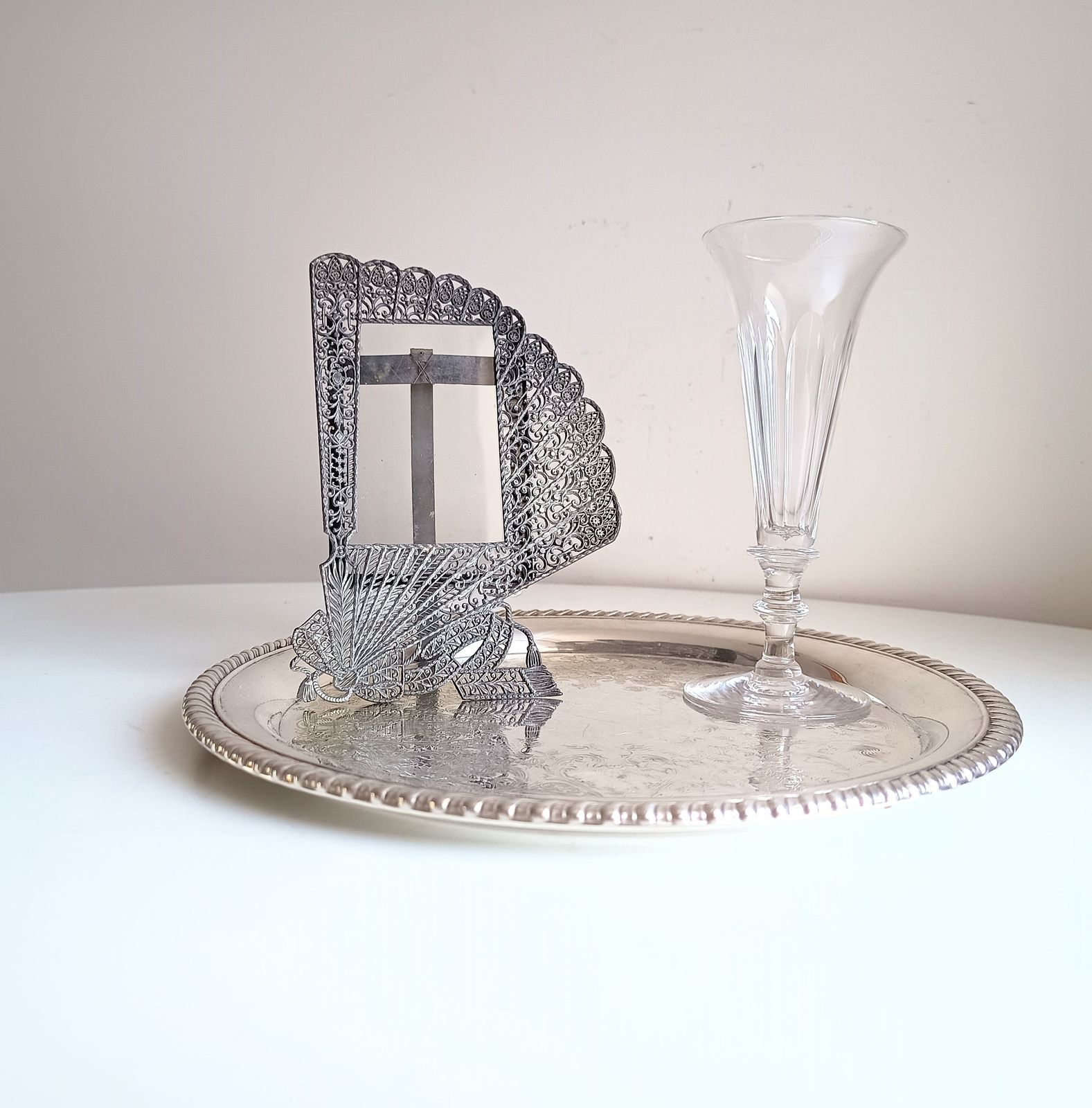 Antique Jugendstil Faux Filigree Curtain Shaped Tabletop Easel Stand Photo Frame Impressed Toleware C 1900 photo 95.0