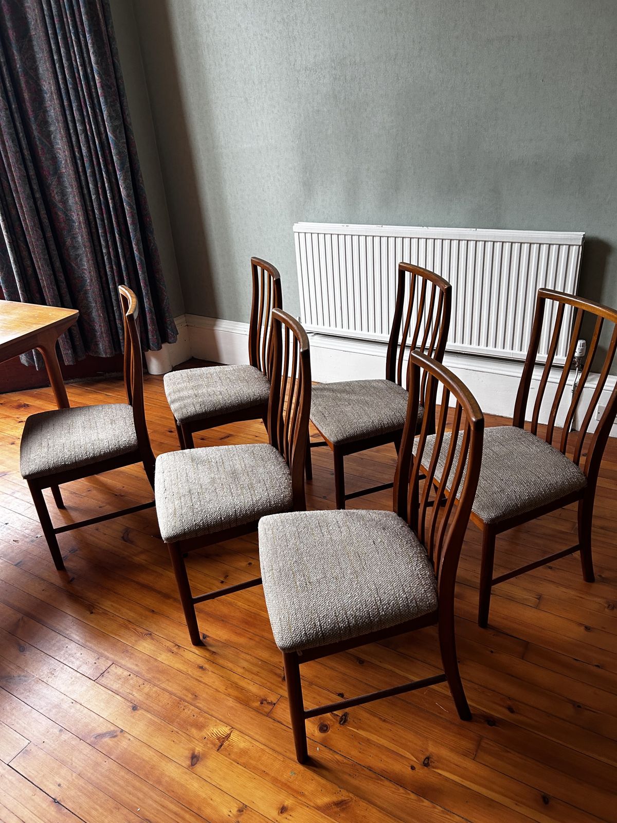 McIntosh T3 Extending Dining Table And 6 Chairs photo vinterior