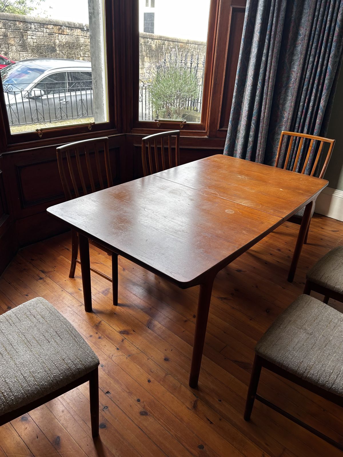 photo vinterior McIntosh T3 Extending Dining Table And 6 Chairs