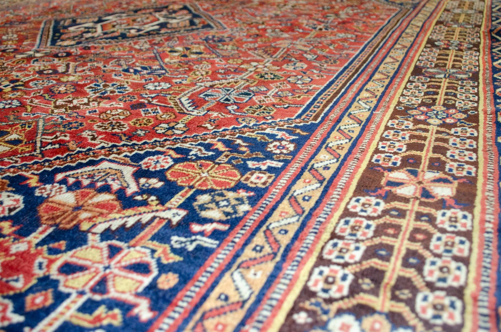 Antique Qashqai Rug 243x167cm photo for sale