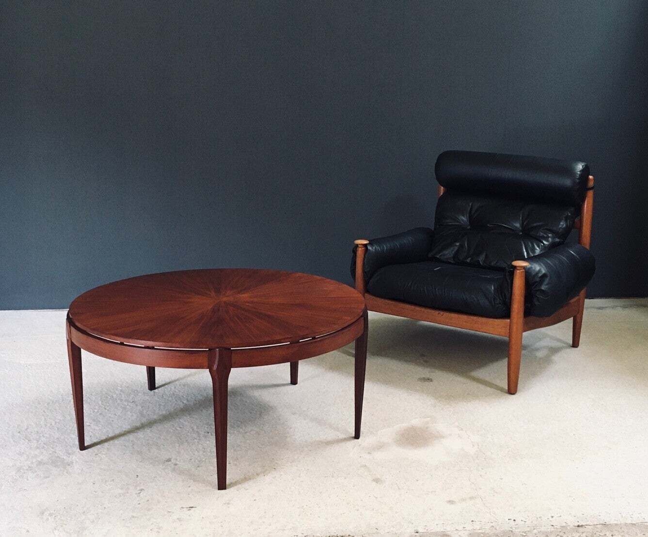 photo furniture Mid Century Modern Scandinavische Design Teakhouten Salontafel – Jaren 1960