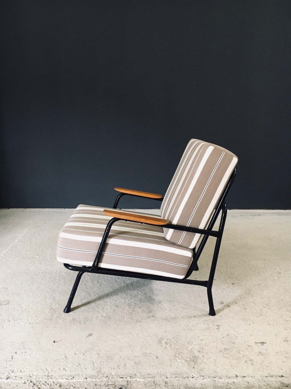 photo furniture Mid Century Modern Lounge Chair, Ca. Jaren 1950, Frankrijk