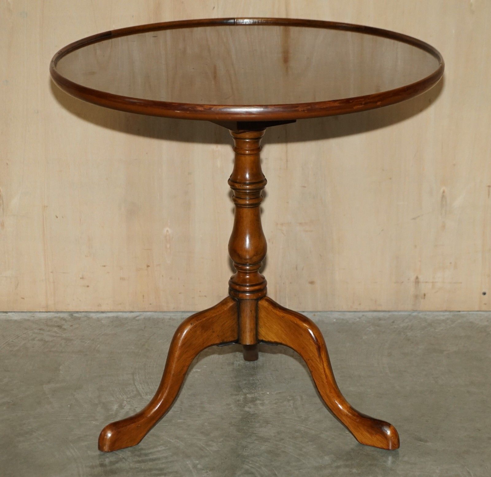 Furniture Victorian Hand Carved Pollard Oak Tilt Top Tripod Wine Side End Lamp Table photo