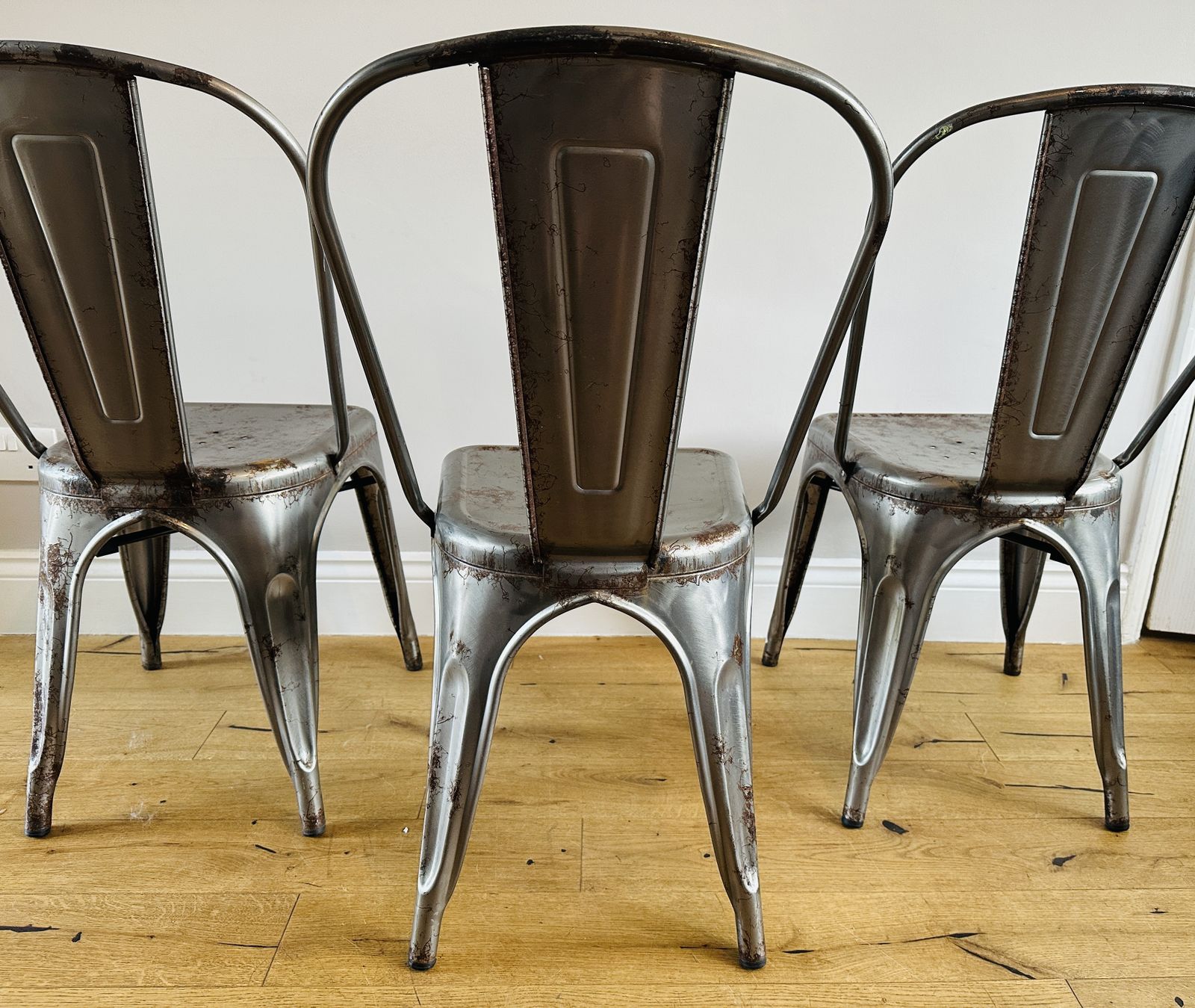 photo furniture Metal Dining Chair Tolix Style Stackable Industrial Bistro Kitchen Garden Cafe