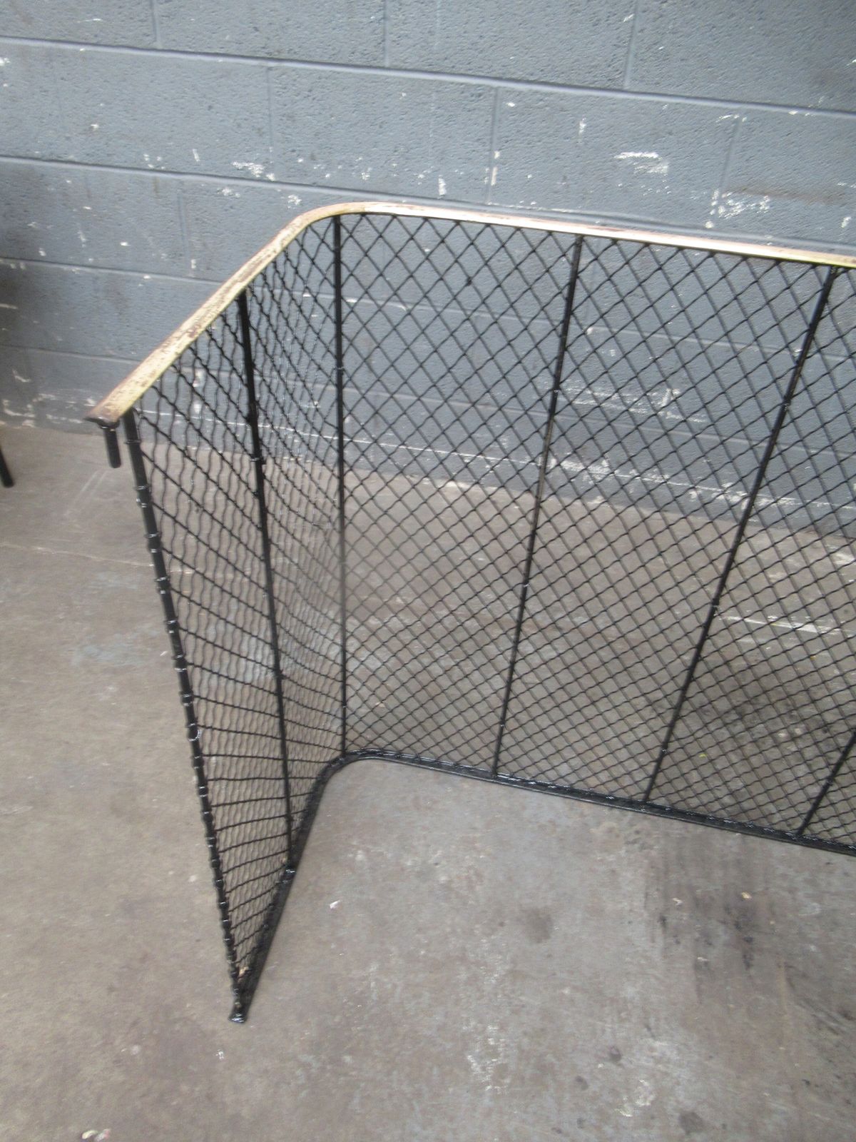 Late Victorian  Large   Brass And Wire Mesh   Fire Guard. photo buy