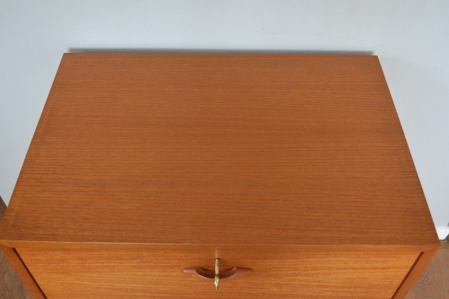 Mid Century Teak Record Cabinet photo vinterior