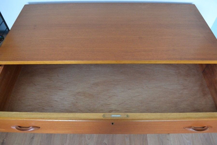 photo vinterior Mid Century Teak Chest Of Drawers