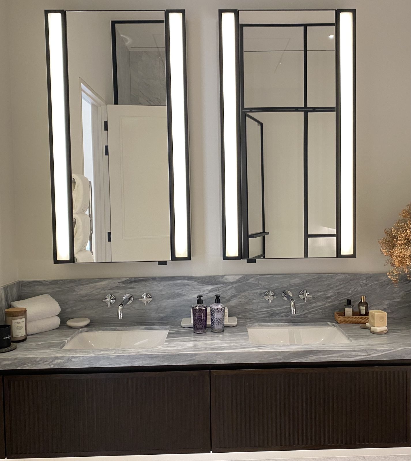 Luxury Bathroom Cabinet With Led Lighting And Dark Bronze Detail
