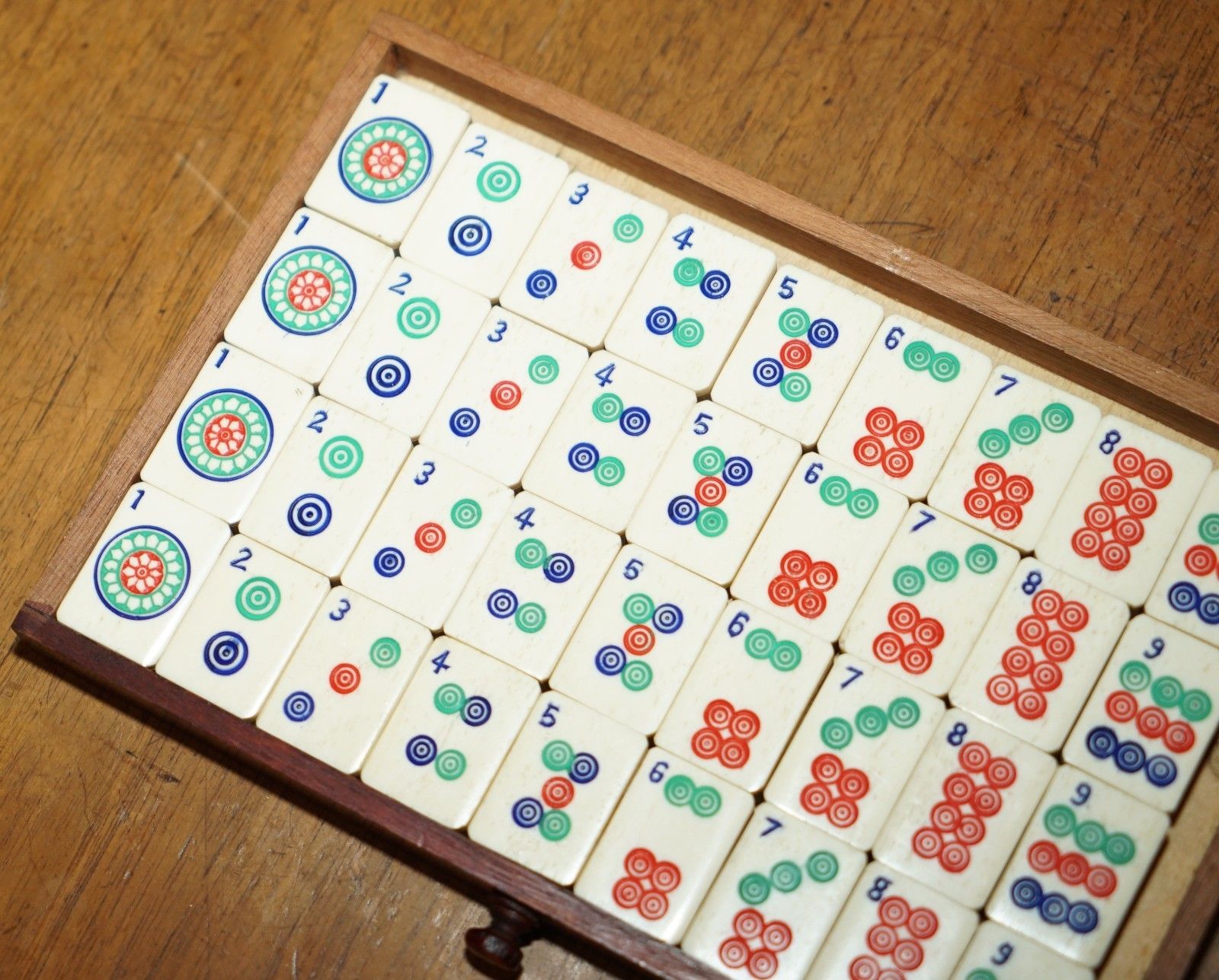 photo buy Exquisite Antique 4 Person Mahjong Suite Circa 1920's Chinese Export With Dice