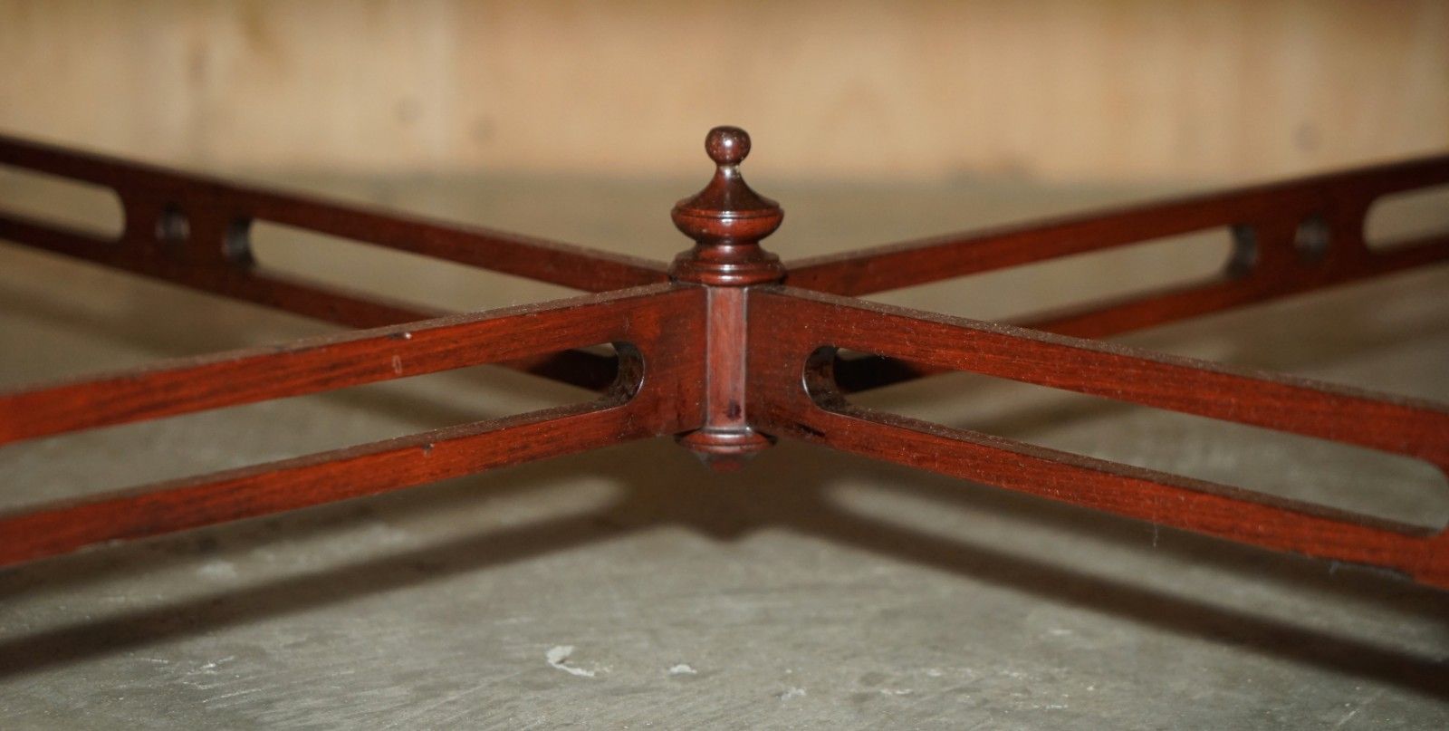 photo furniture Pair Of Flamed Mahogany Thomas Chippendale Style Huge Side End Or Coffee Tables