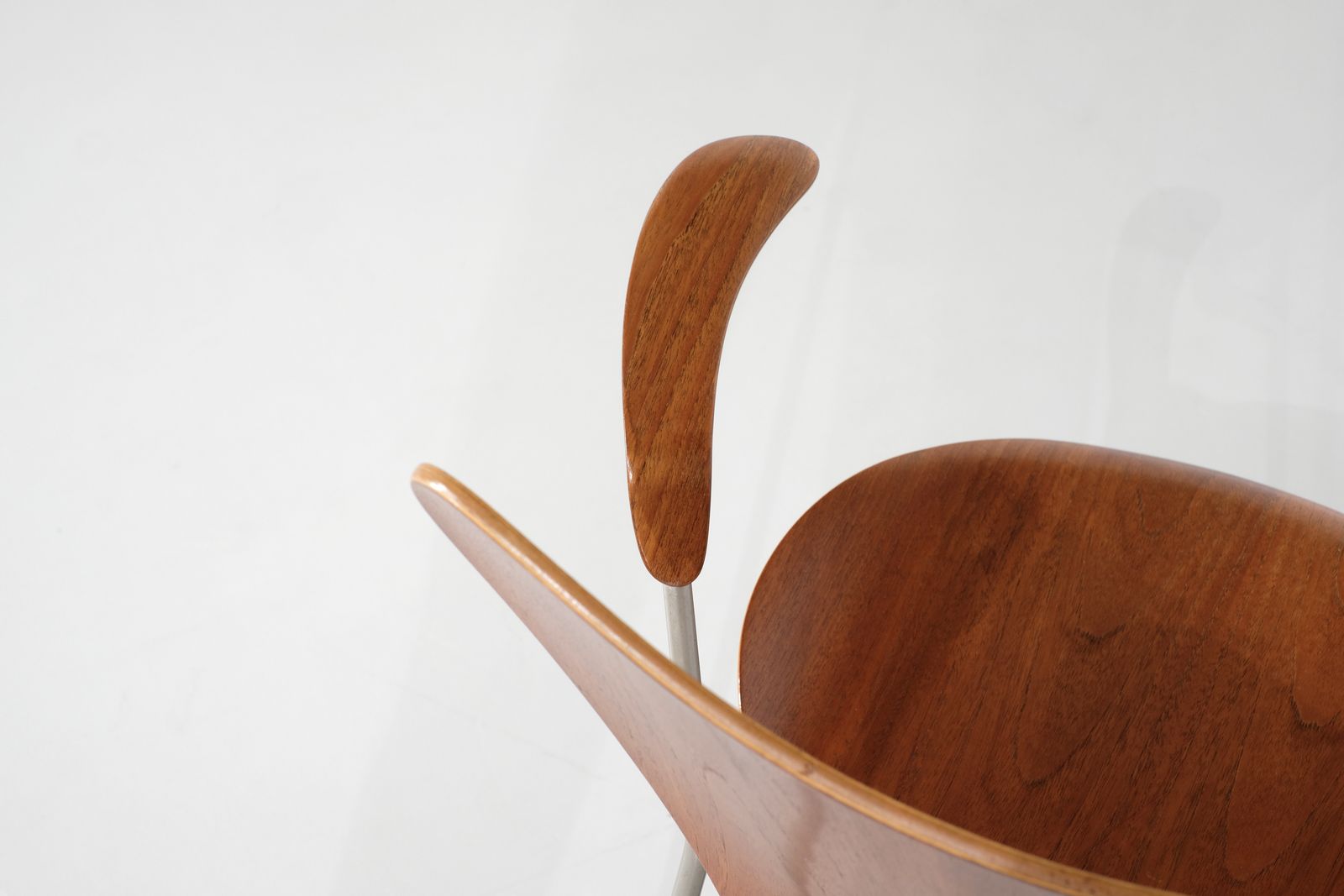Furniture Chair Model " 3207 "In Wood By Arne Jacobsen For Fritz Hansen, Denmark 1955. photo
