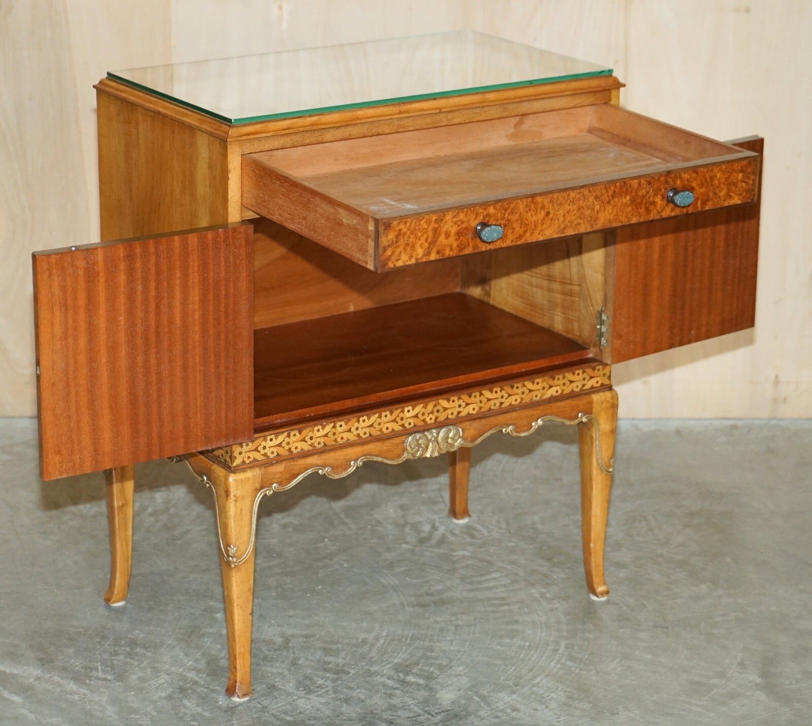 2350.0 Finest Quality Waring & Gillow Burr Walnut Bedside Table Drawers Part Of A Suite photo