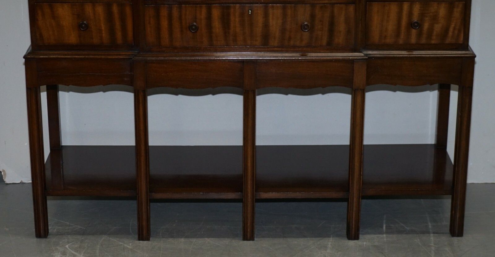 Fine Vintage Waring & Gillows Ltd Fully Stamped Flamed Mahogany Drinks Cabinet photo vinterior