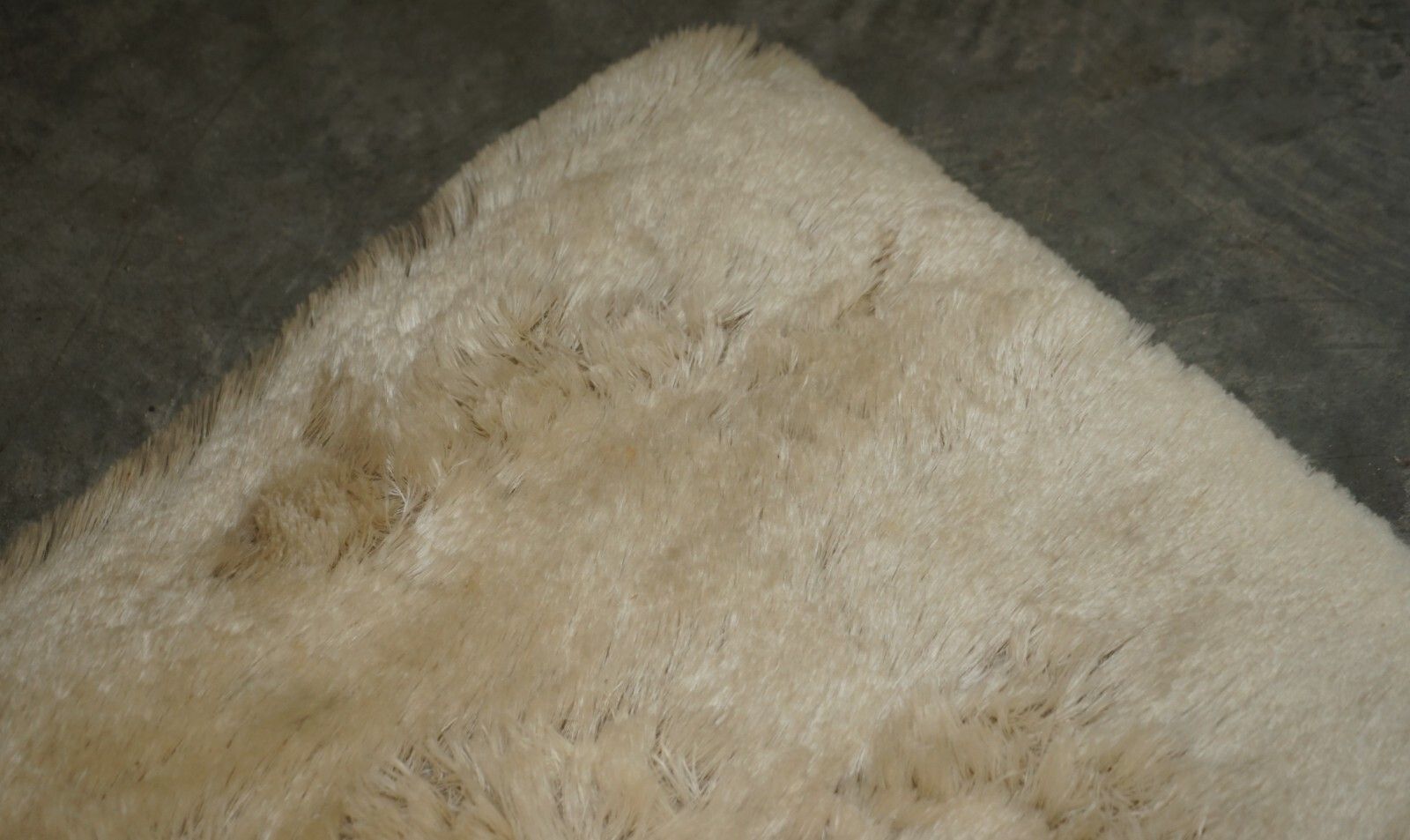2250.0 Fine Allander Pure Superior Quality Mohair Rug 180cm X 78cm Great For Livingroom photo