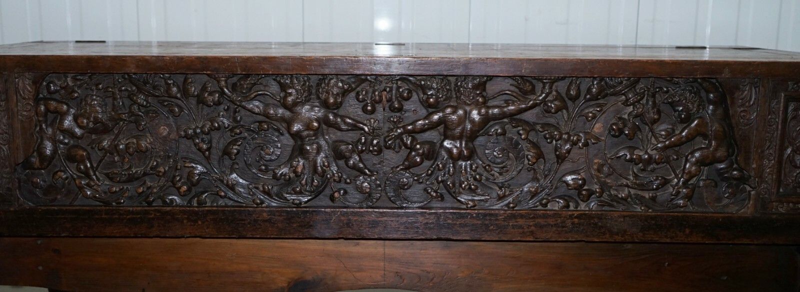 photo furniture Very Rare Circa 1720 Trunk Chest Coffer On Stand Sideboard Carved Cherub Figures
