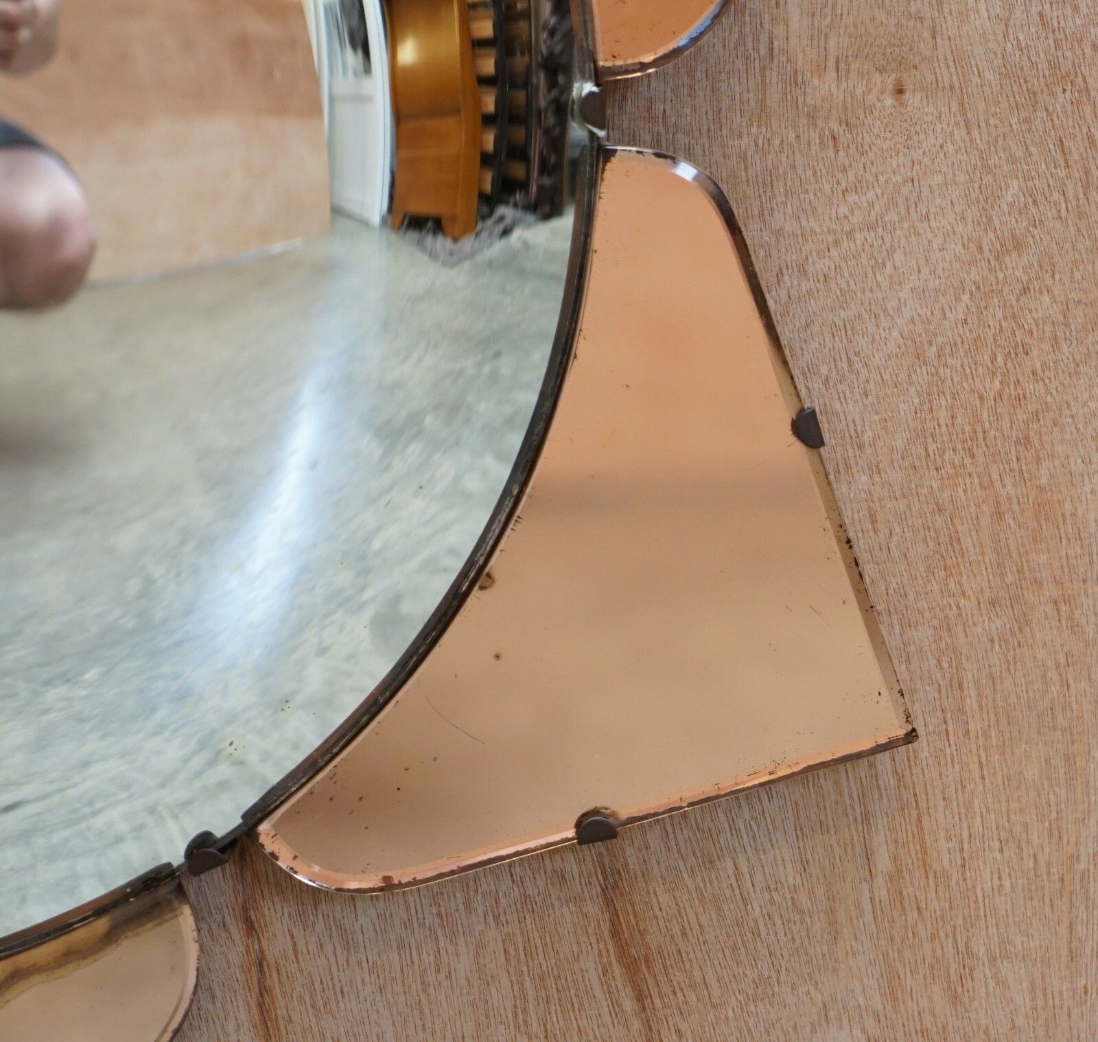 Sublime 1930's Convex Art Deco Peach Glass Bevelled Venetian Round Petal Mirror photo furniture