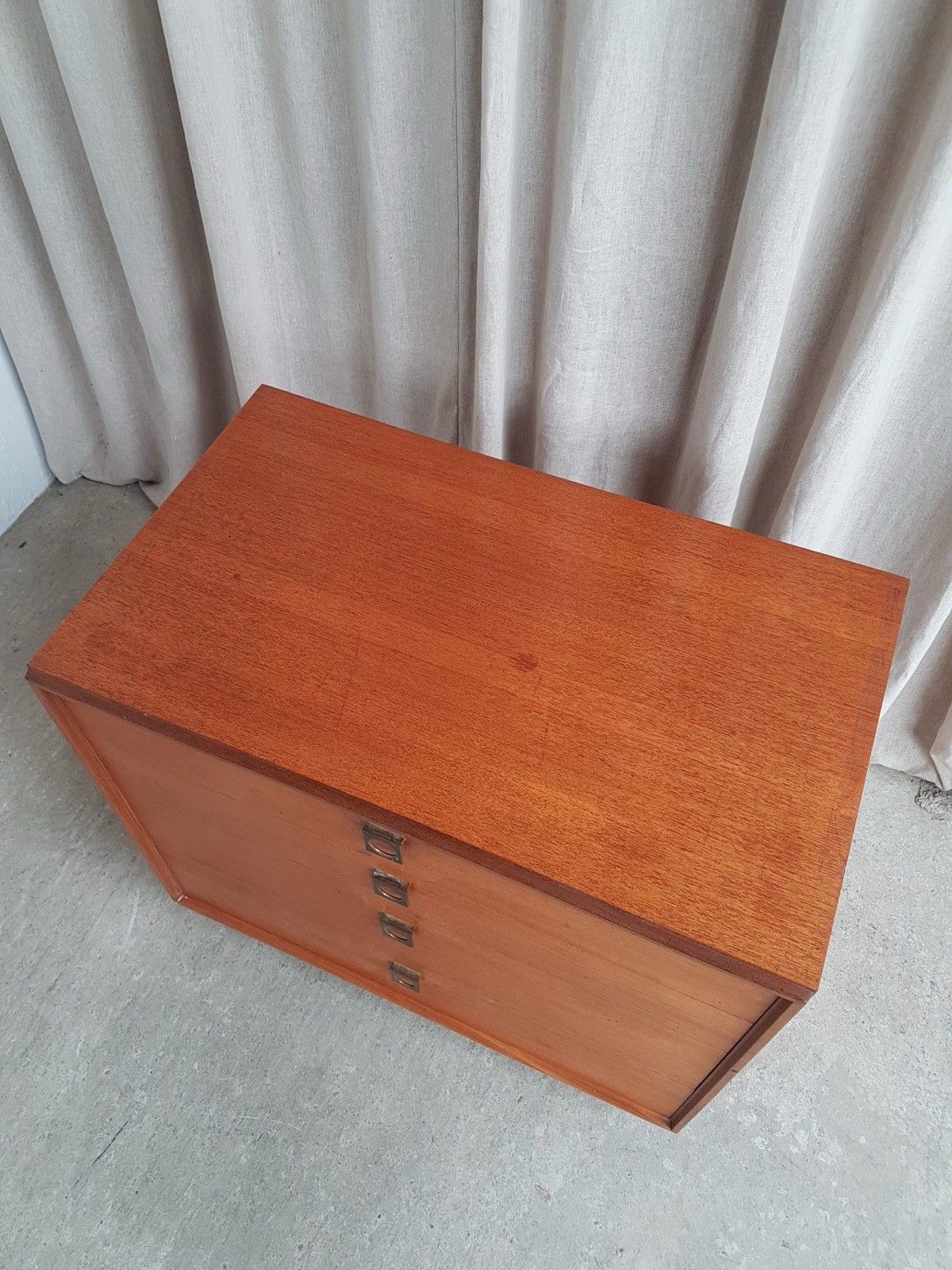photo furniture Vtg Mid Century G Plan Chest Of Drawers Compact Sideboard Danish Retro R926