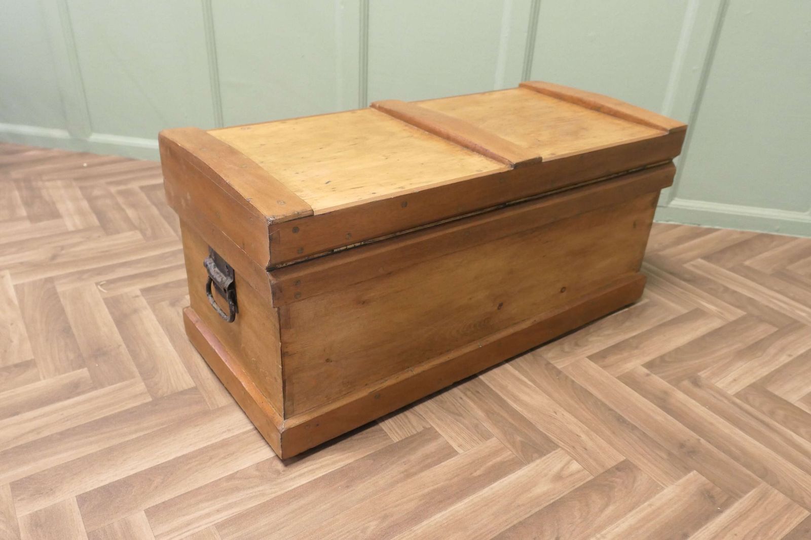 Pine Carpenters Tool Chest Apprentice Piece photo vinterior