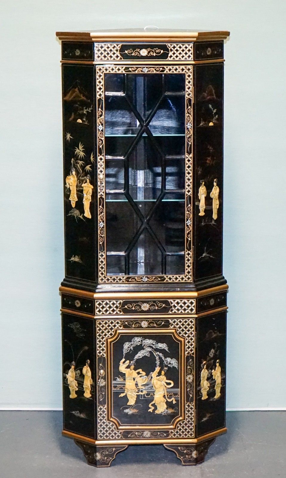 Elegant Vintage Black Lacquered Corner Cabinet Mother Pearl & Gilt Inlay photo furniture