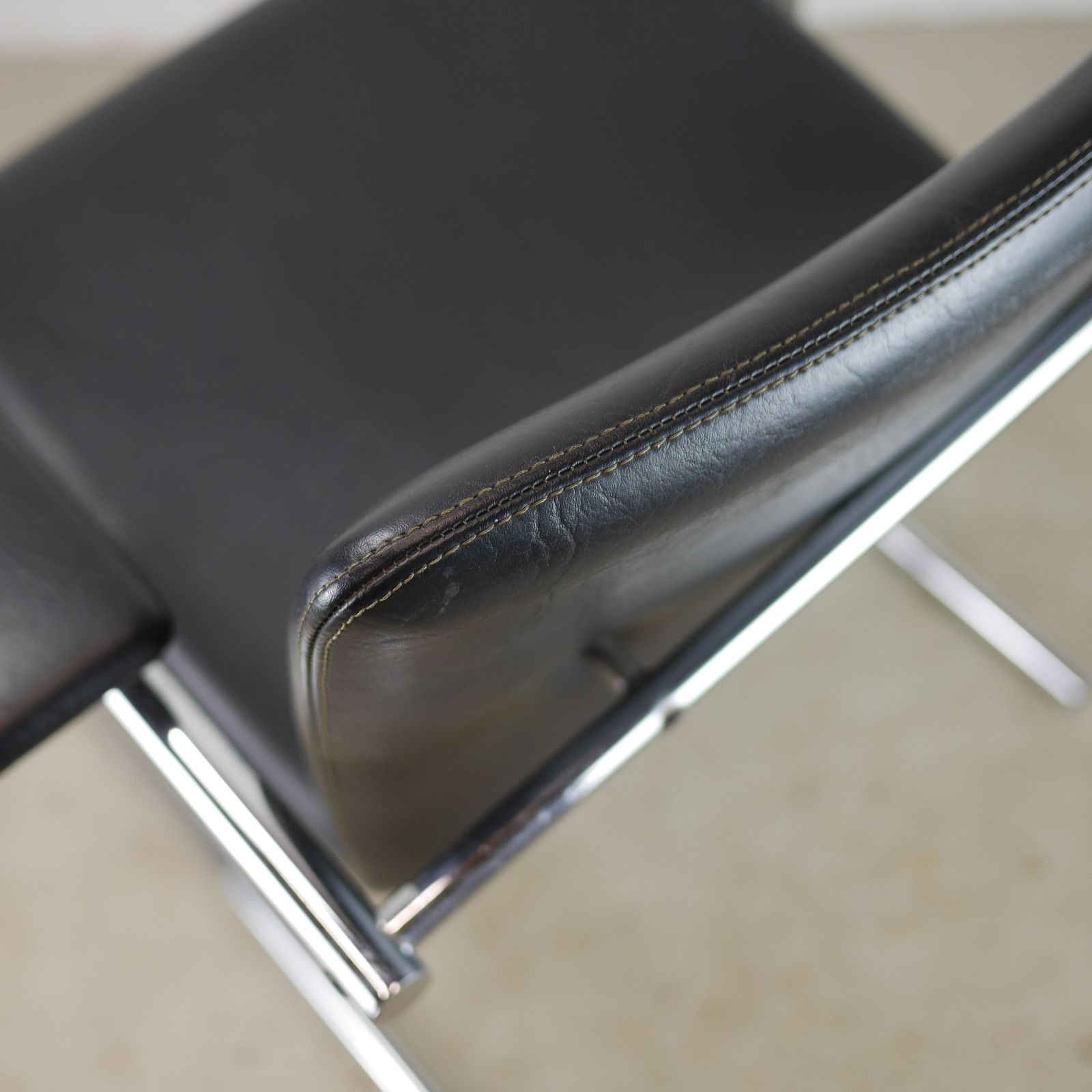 photo vinterior Pair Mid Century Oslo Chairs By Rudi Verelst For Novalux 1965 Vintage #102986