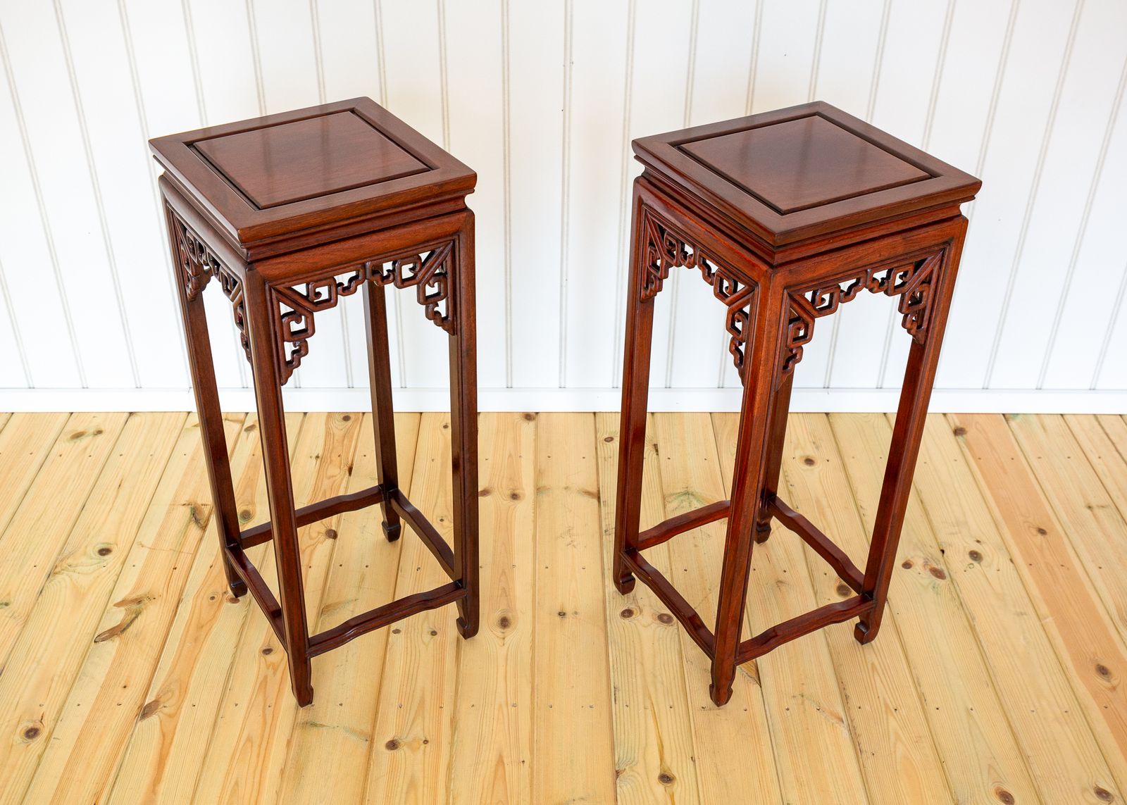 Furniture Chinese Hardwood Plant Stands Side Tables Pair Lamp Tables Hongmu Antiqu.E Qing Oriental Pierce Carved Humpback Open Fretwork photo