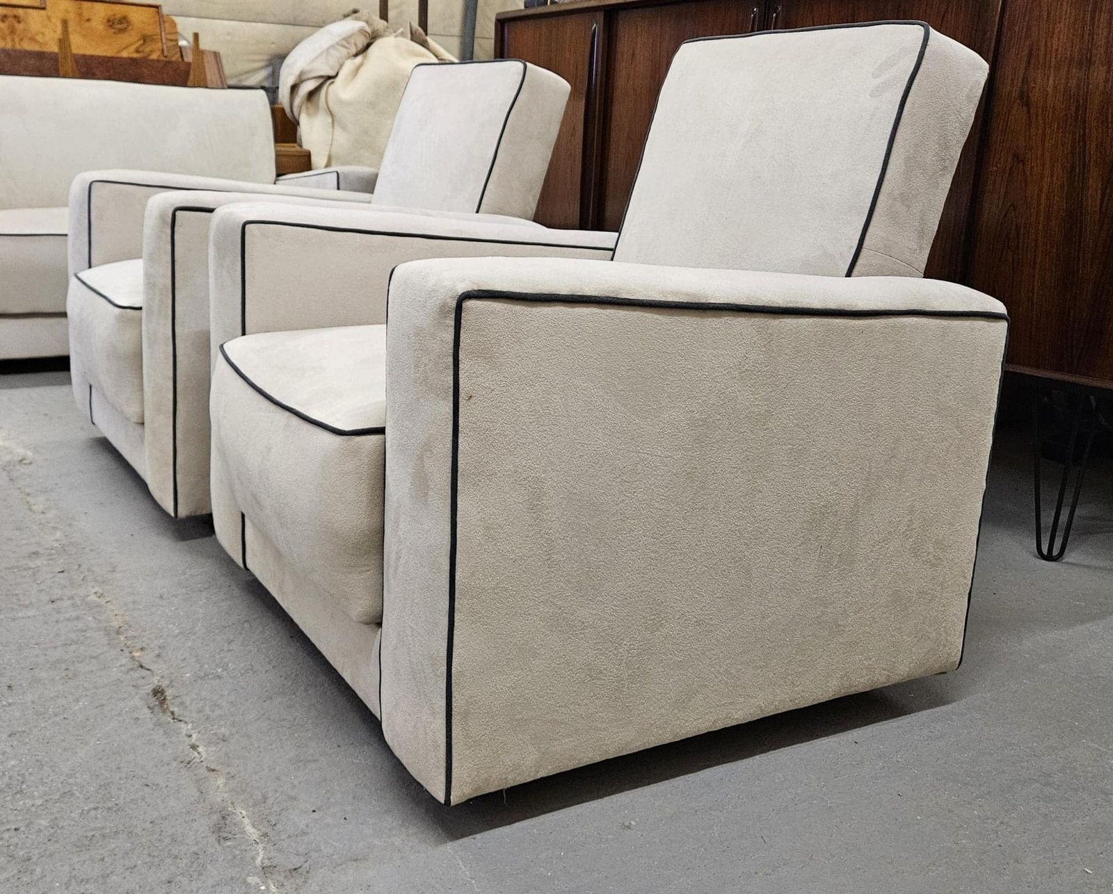 Pair Of Art Deco Reclining Armchairs photo vinterior
