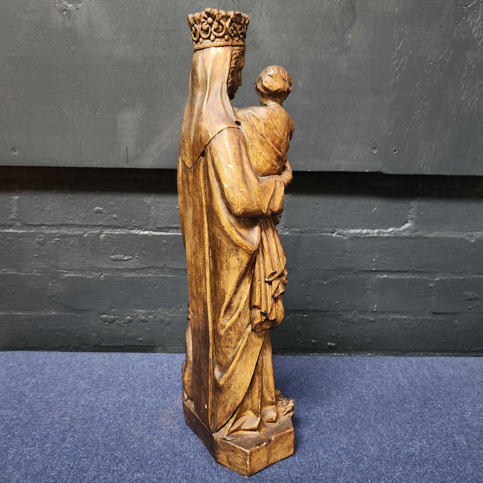 Our Lady Of Flanders Plaster Statue, French photo 210.0