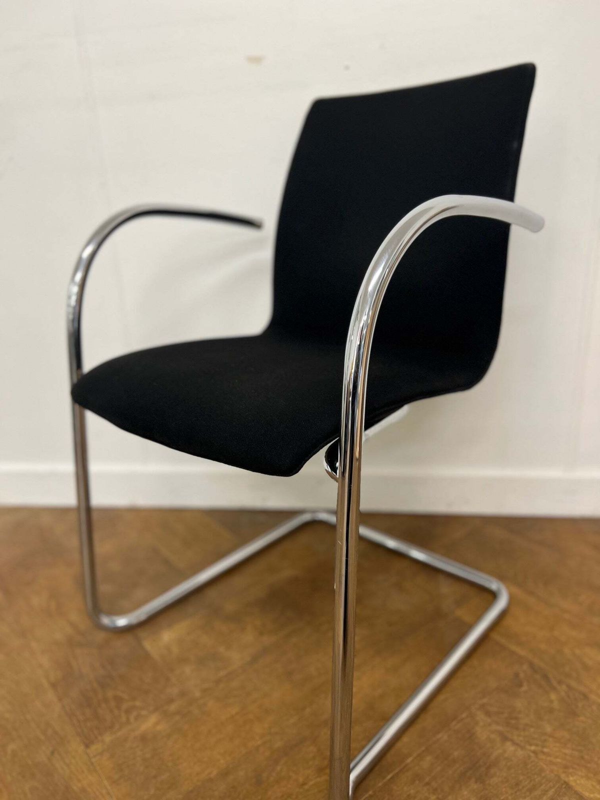 Used Kusch & Co Ona Plaza 8500 Chair In Black Cloth Set Of 4 photo for sale