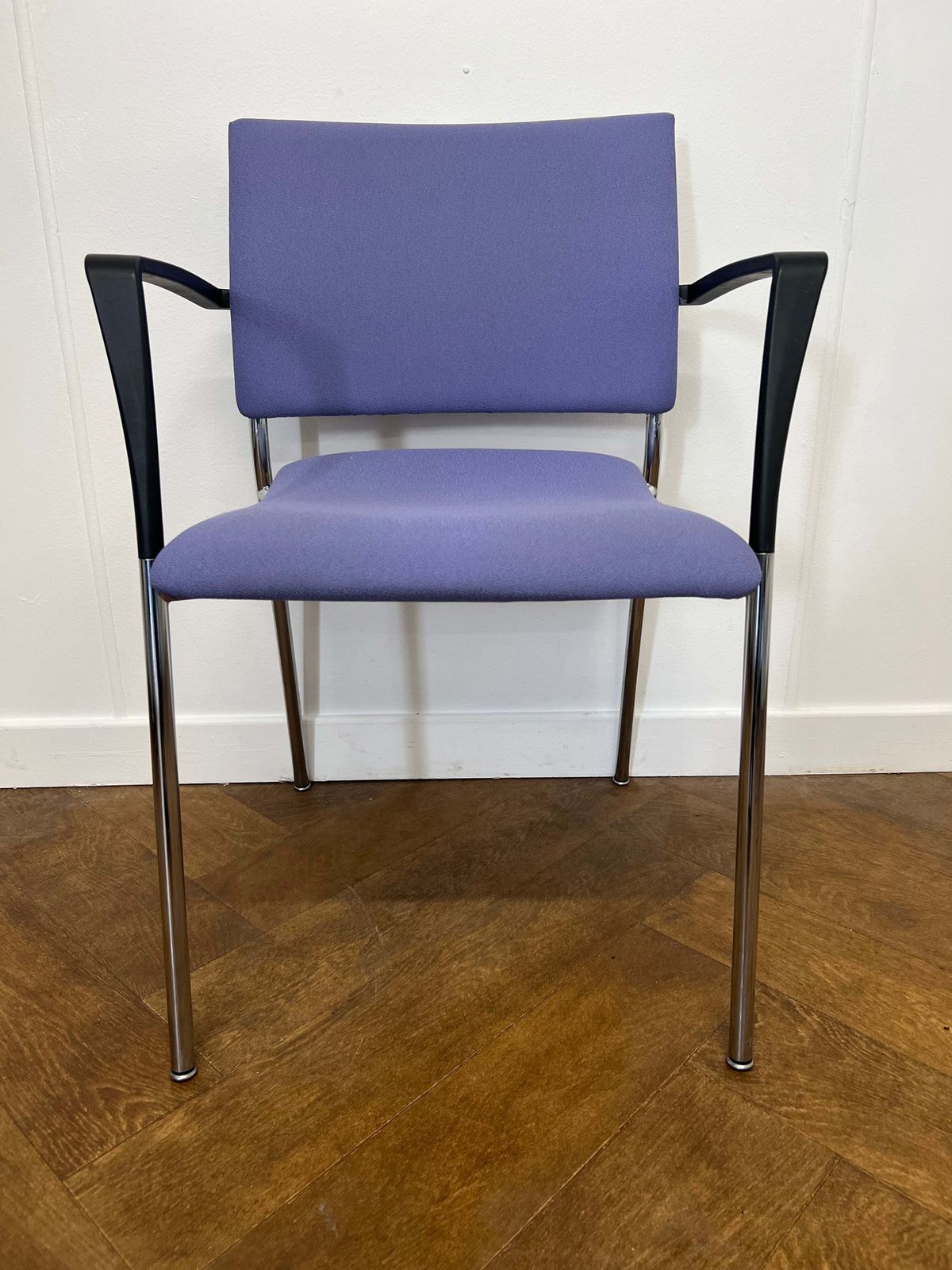 Used Casala Feniks Xl Lilac Cloth 4 Legged Stacking Meeting Chair (Set Of 4)