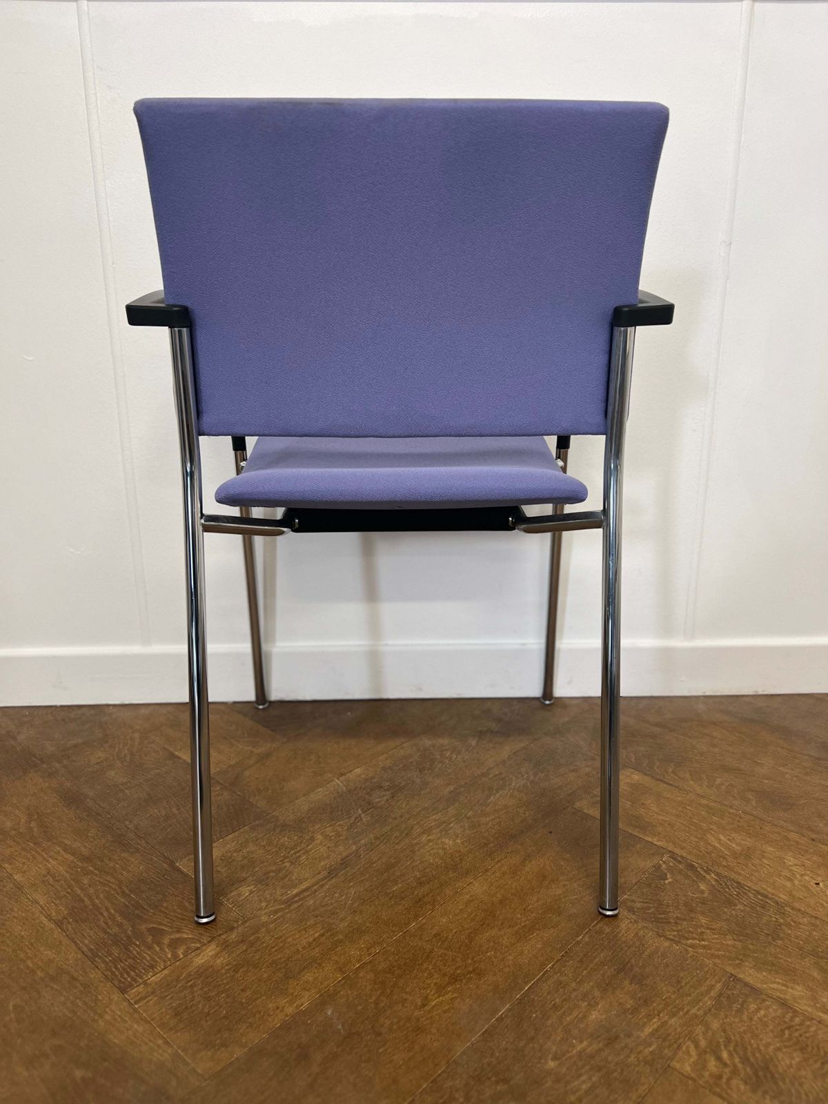 Used Casala Feniks Xl Lilac Cloth 4 Legged Stacking Meeting Chair (Set Of 4) photo Furniture