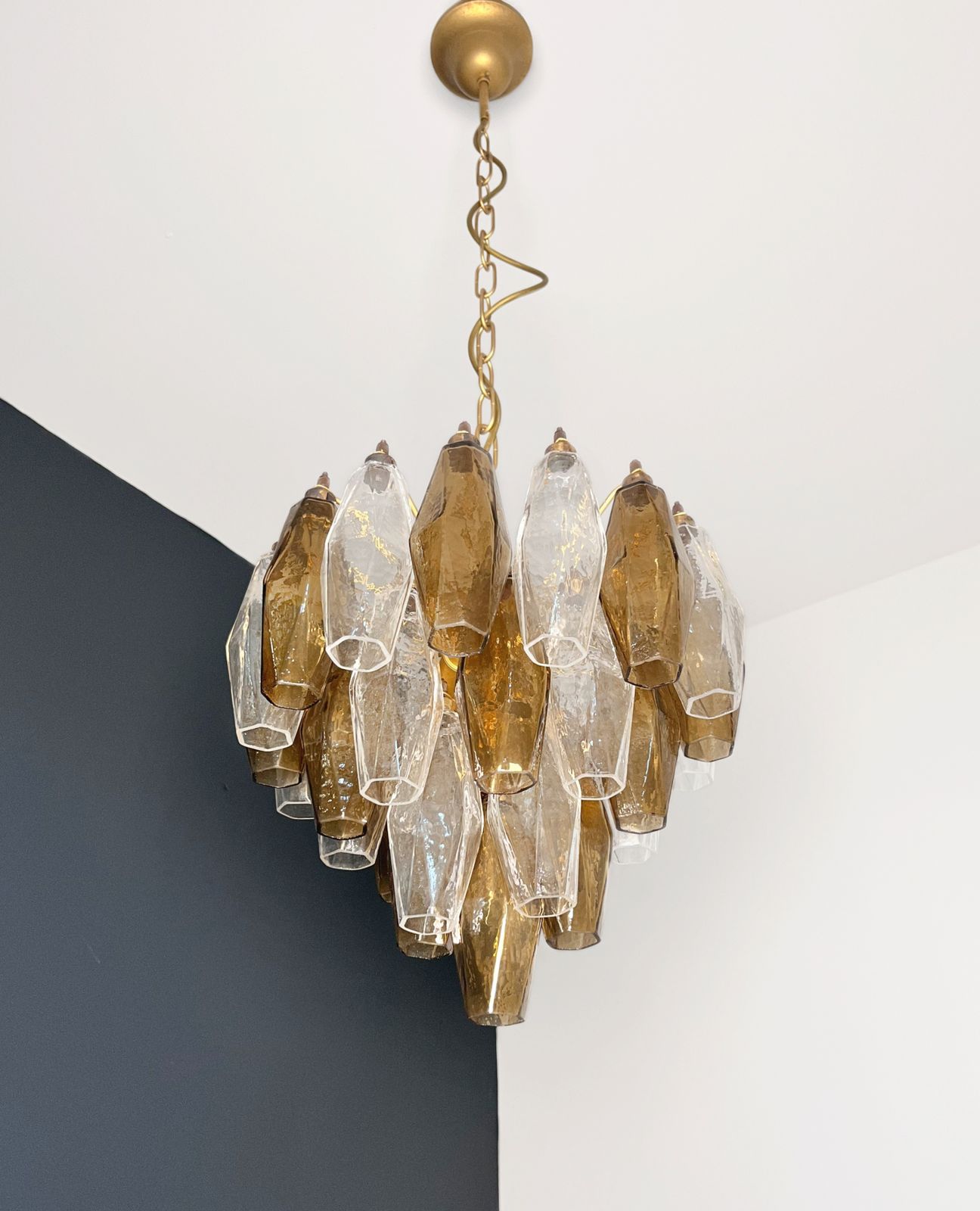 Elegant Murano Poliedri Chandelier   Carlo Scarpa Design   Clear And Smoked Glasses photo furniture