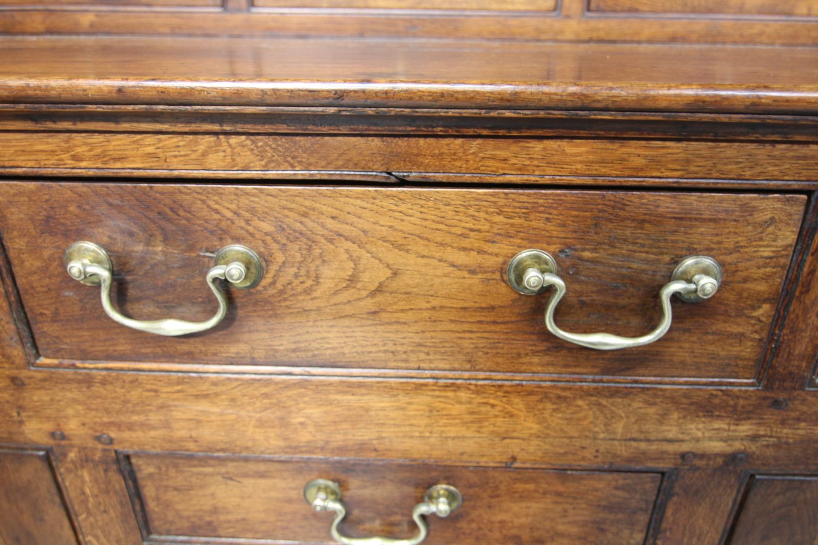 Furniture Fine 18th Century Snowdonia Welsh Oak Dresser& Plates photo