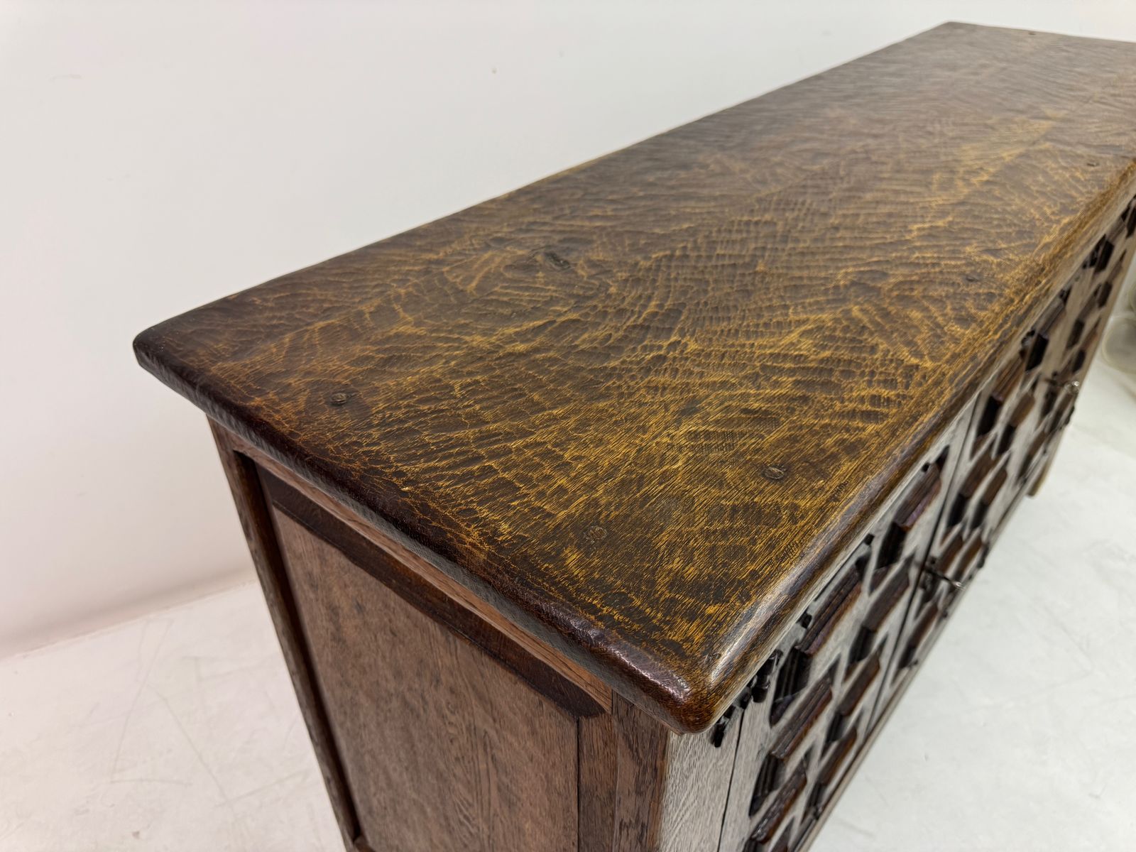 photo vinterior Mid Century Oak Sideboard In The Spanish Style, Probably Belgian, 1950s–1960s