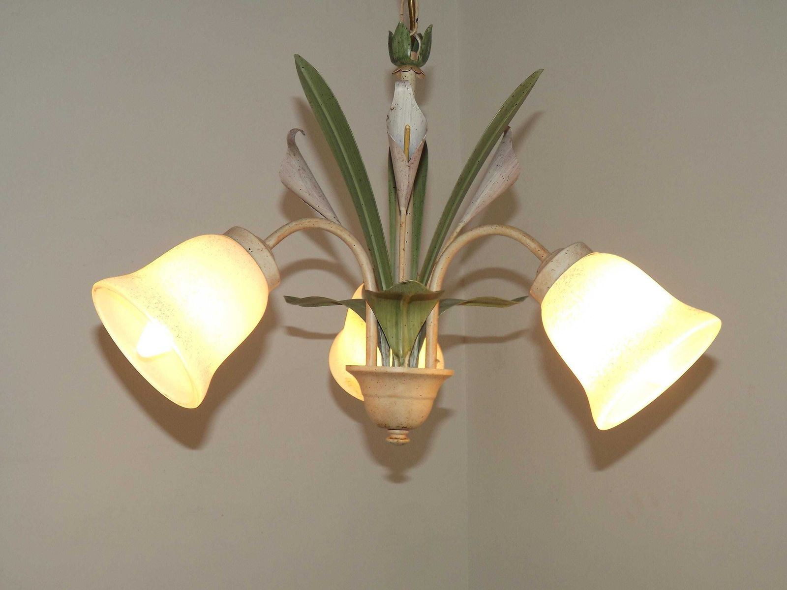 French Vintage 3 Light Lavender Lily Toleware Chandelier With Textured Glass Shades   French Vintage Lighting. Vintage Toleware Chandelier. photo Lighting