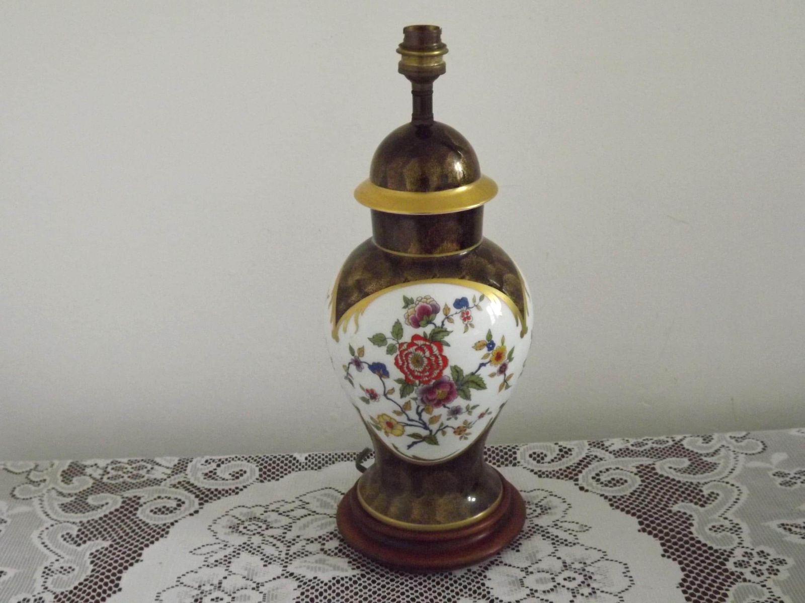 French Limoges Hergey Table Lamp Base Gold Hightlights & Floral Decoration   French Vintage Lighting. Signed Limoges Porcelain Lamp Base.