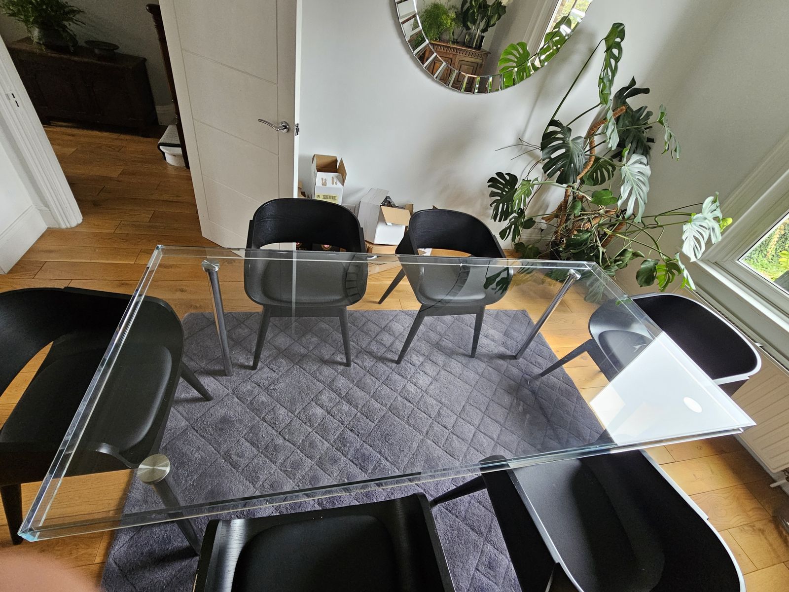 6 Seater Glass Dinning Table photo Furniture