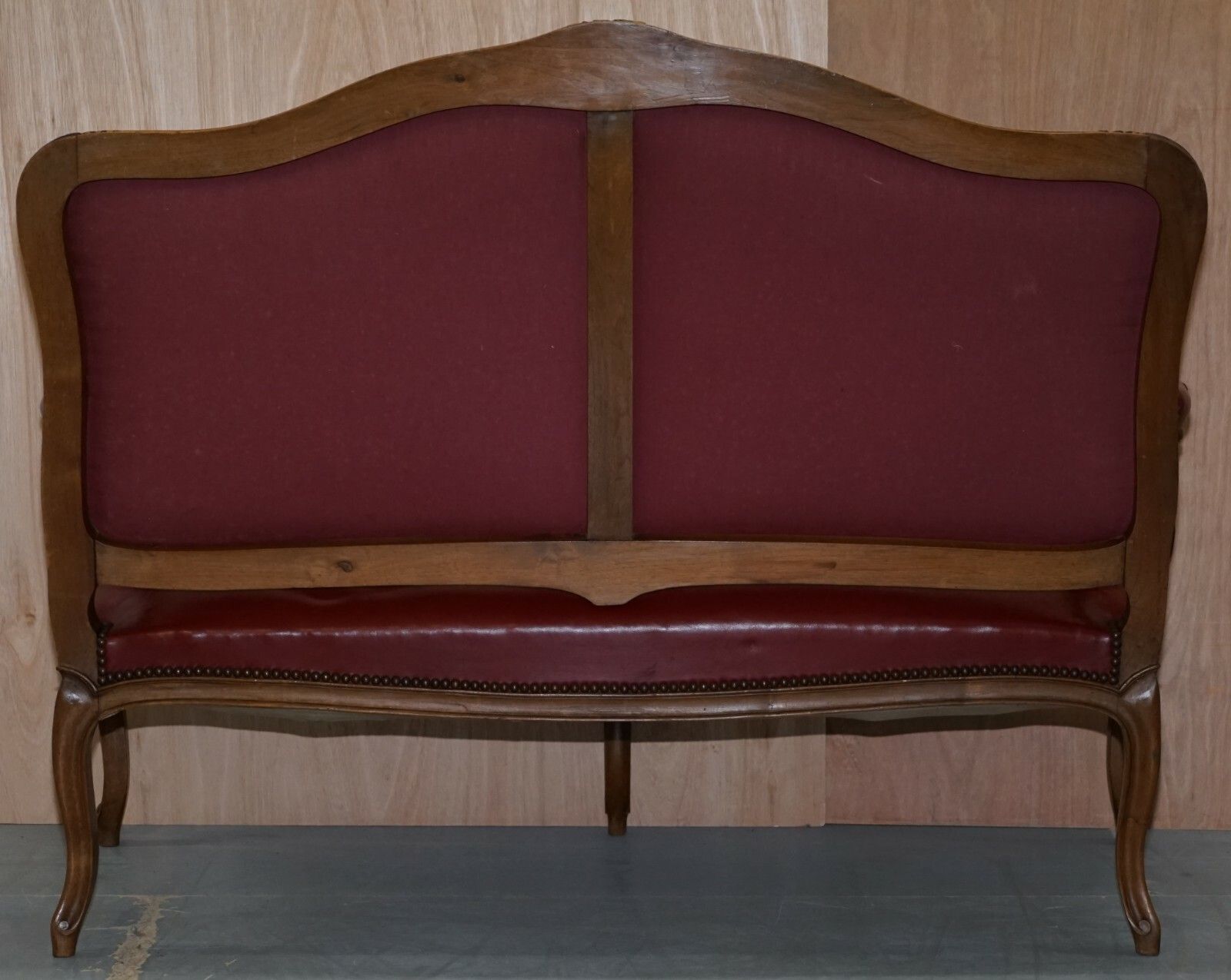 Oxblood Leather French Louis XV Style Salon Suite Walnut Armchairs & Sofa Settee photo vintage