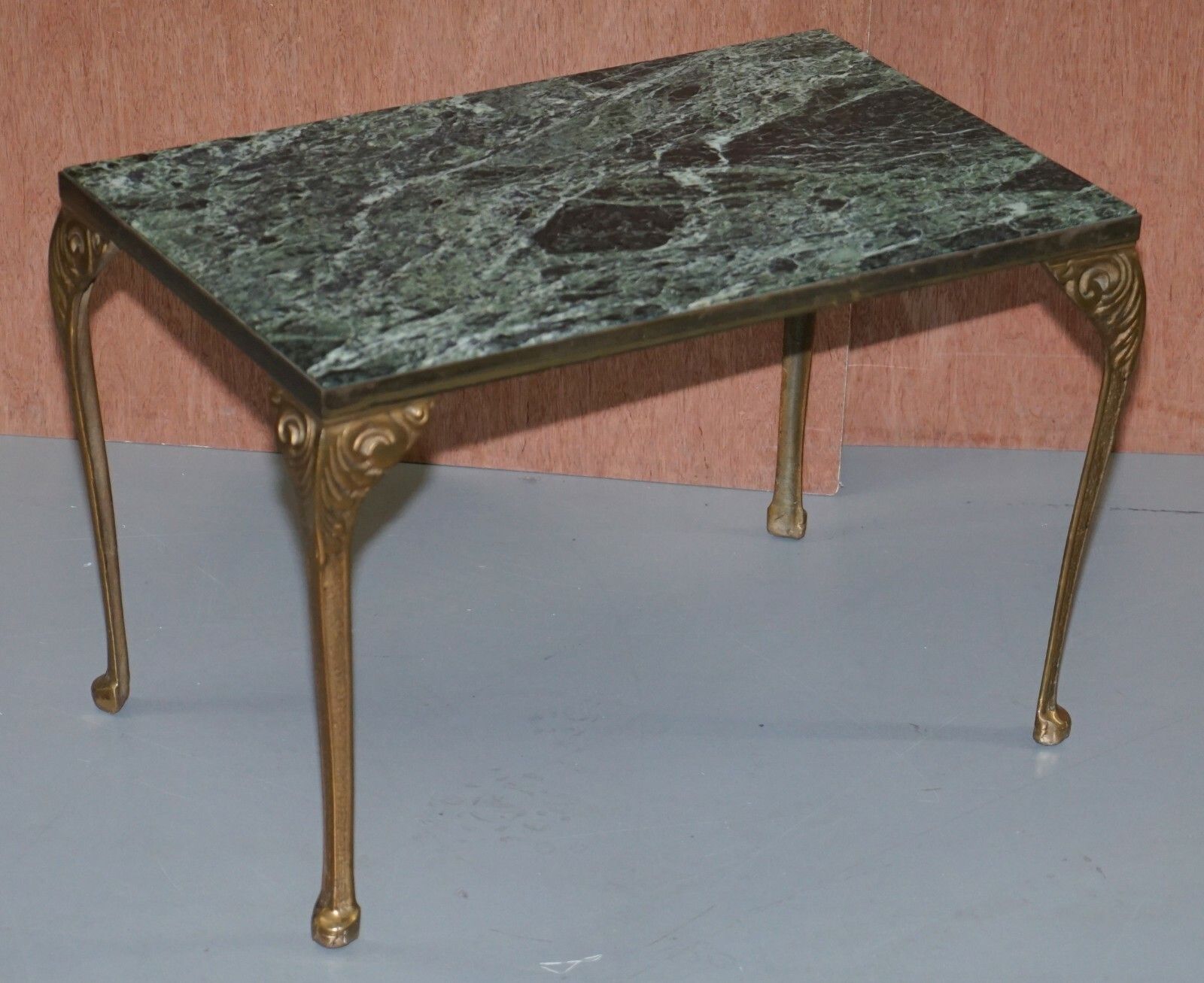 photo furniture Pair Of Circa 1900 Green Marble Top Occasion Side Tables With Bronzed Frames